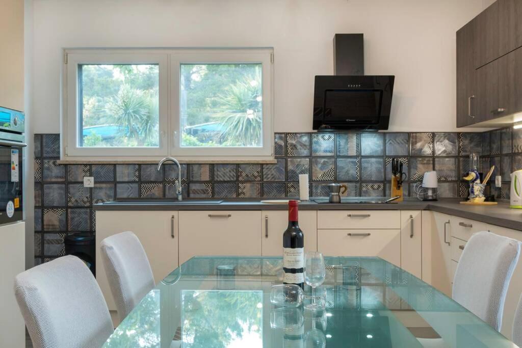Predivan Novouredeni Apartman U Blizini Mora Banjole Exteriör bild